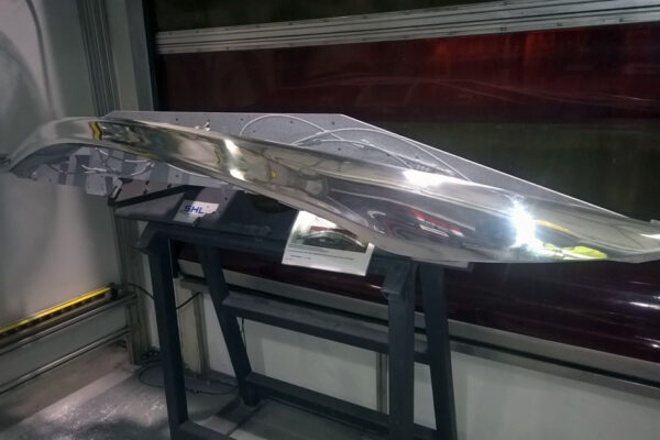 modanature-tetto-astonmartin-10